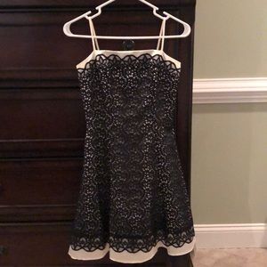 Formal black and white dress 3/4
